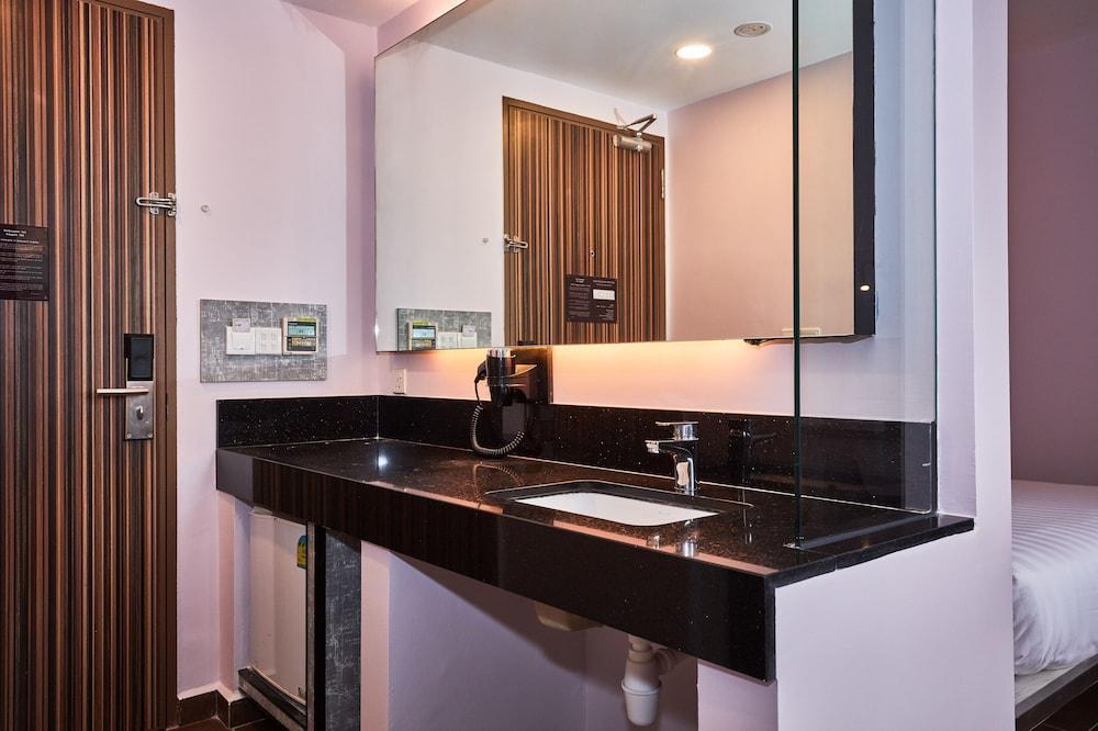 Ibis Budget Singapore Pearl Buitenkant foto
