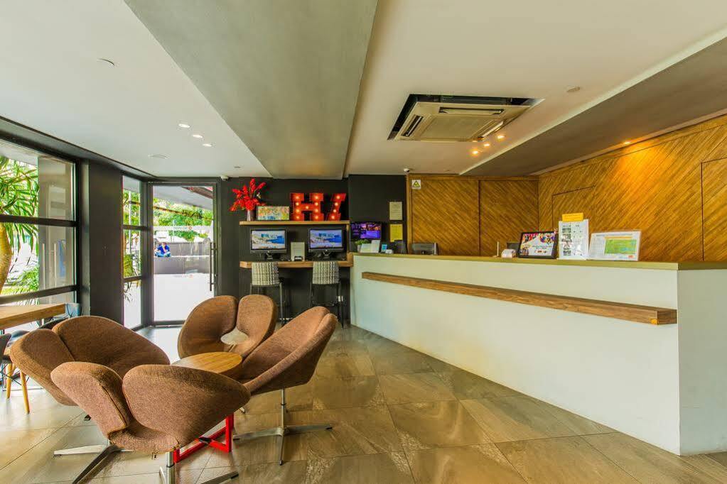Ibis Budget Singapore Pearl Buitenkant foto